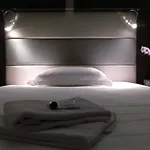 District Republique Hotel 2*