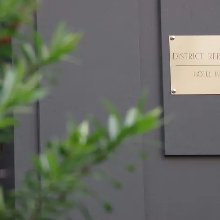 District Republique Hotel Parigi