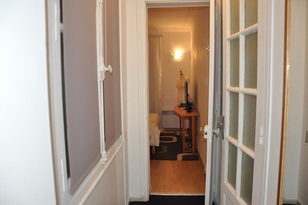 District Republique 2* Paris