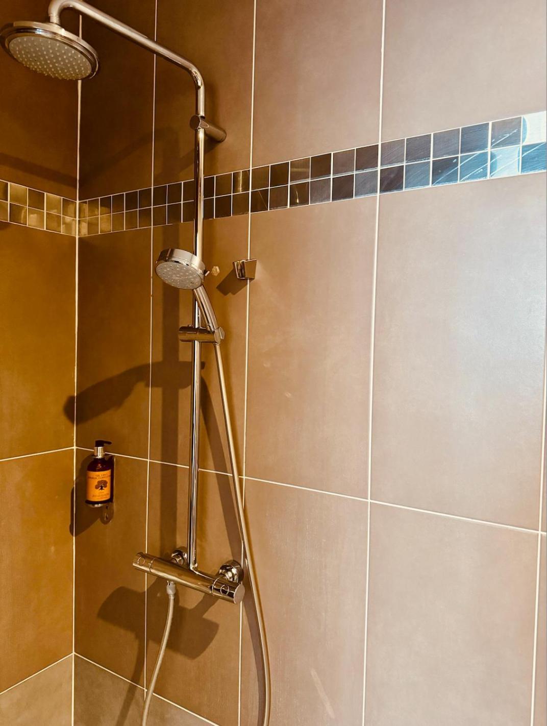 District Republique Hotel 2*