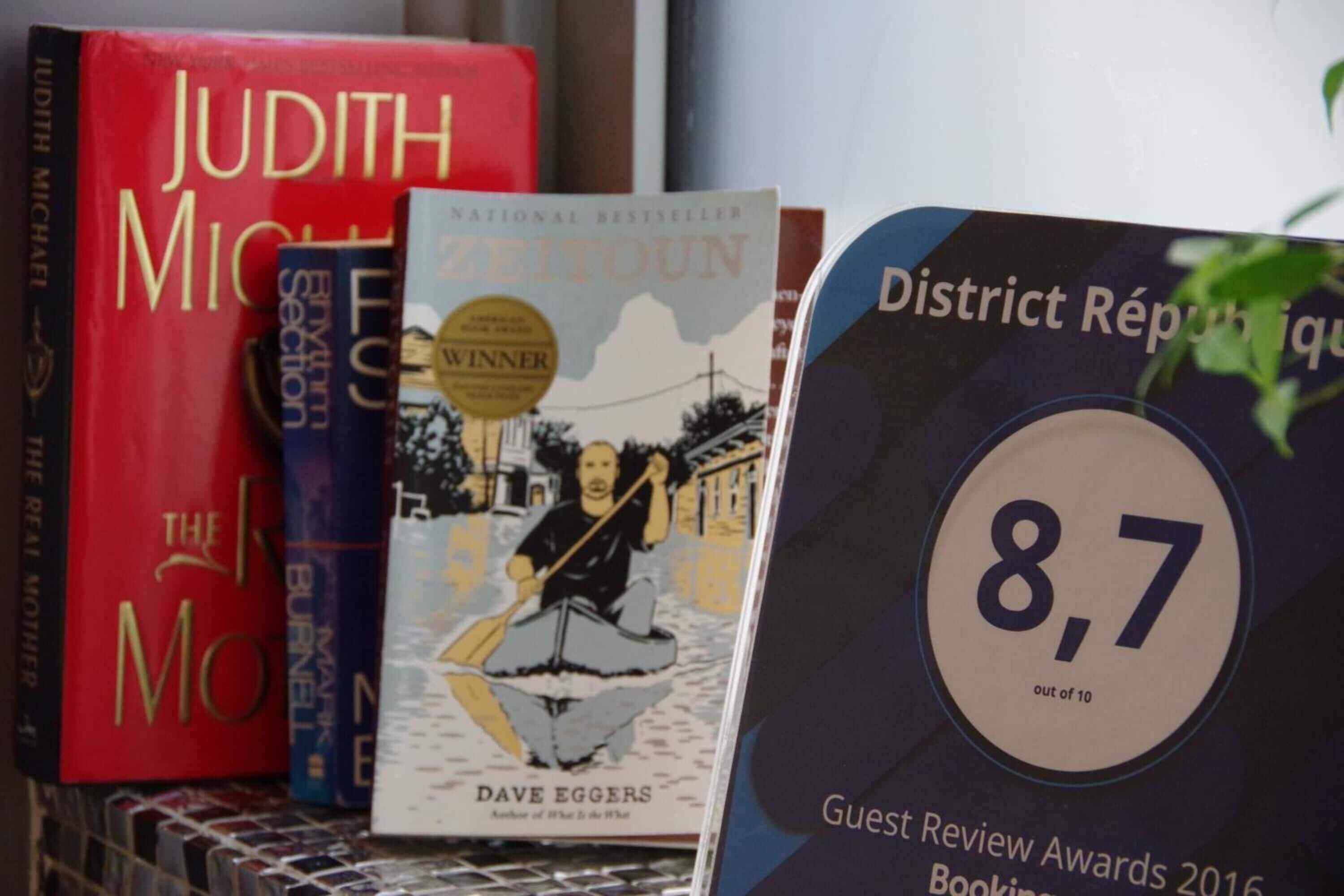 Hotel District Republique 2*