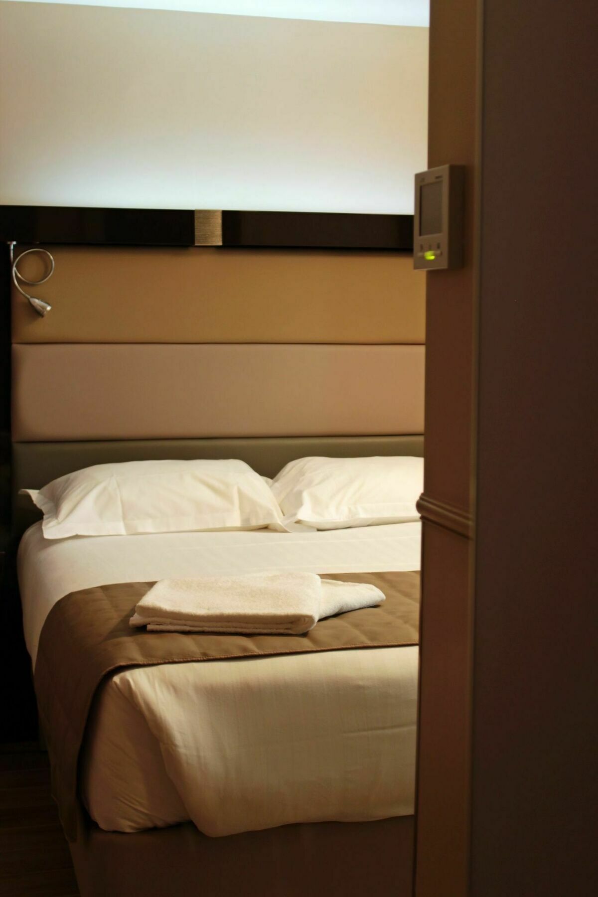 Hotel District Republique Paris